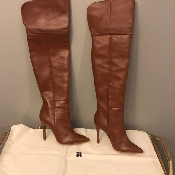 BCBGMAXARIA OVER THE KNEE/ THIGH LEATHER BOOTS - Picture 3 of 8